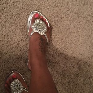 Silver flower flip flop